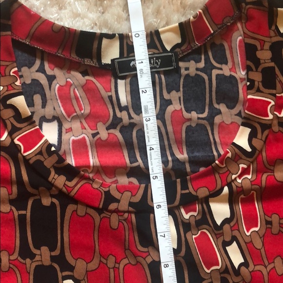 Chain link patterned long-sleeve dress - Picture 9 of 9